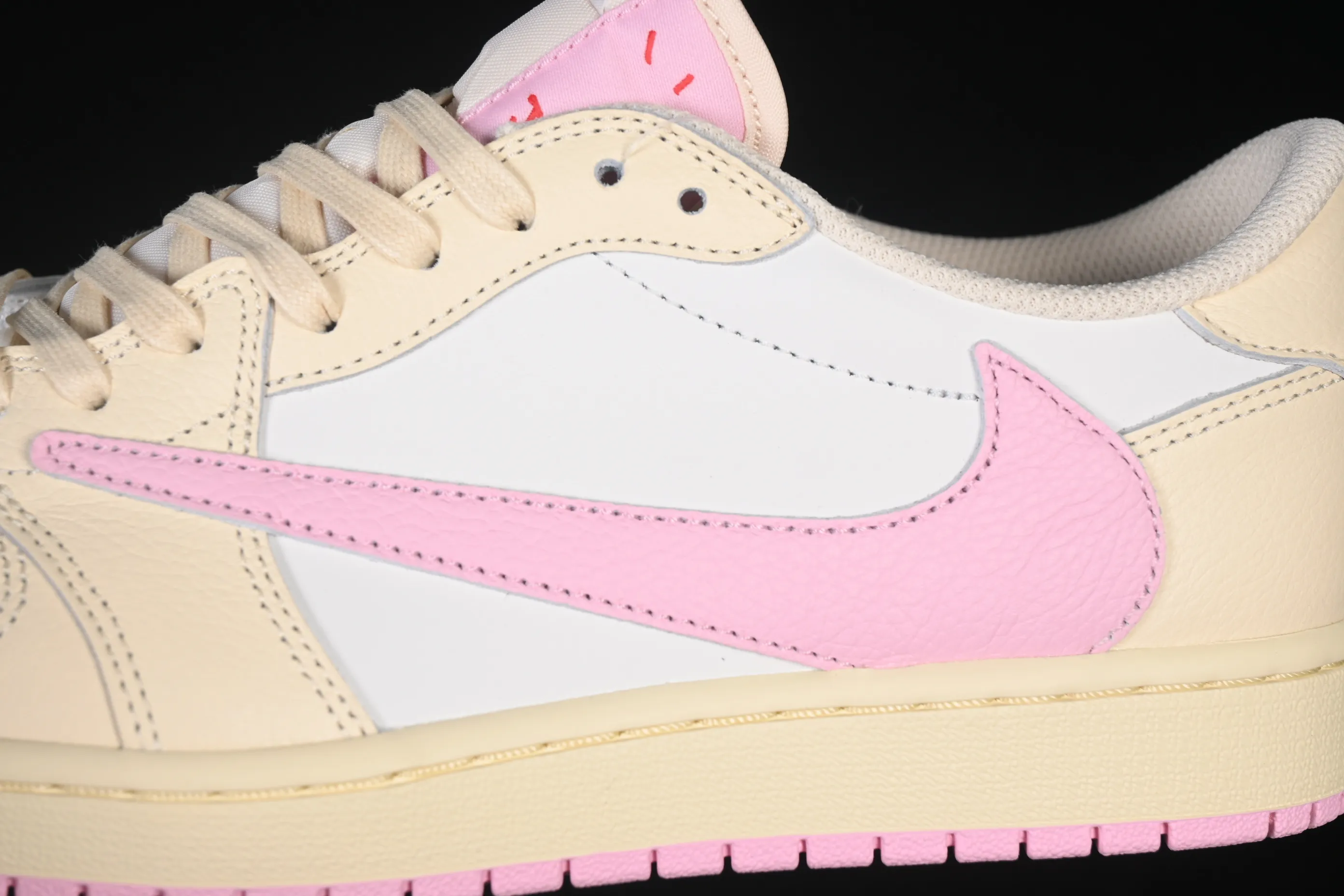 All categories Air Jordan Jordan series basketball shoes Air Jordan 1 Low pure original version Travis Scott x Air Jordan 1 Low OG AJ1 Joe 1 undercut low IQ7604-100